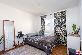 5615 Wenlock St in Los Angeles, CA - Building Photo - Building Photo