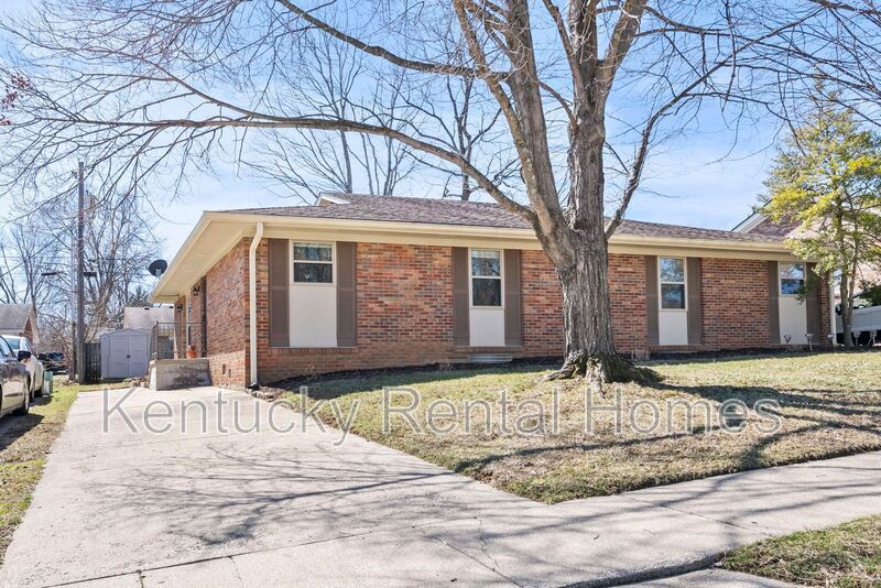 918 Krissy Way in Lexington, KY - Building Photo