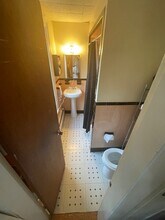 1050 Beacon St, Unit 3 in Brookline, MA - Building Photo - Building Photo