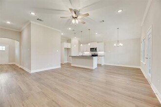 803 Moseley Ln in Greenville, TX - Building Photo - Building Photo