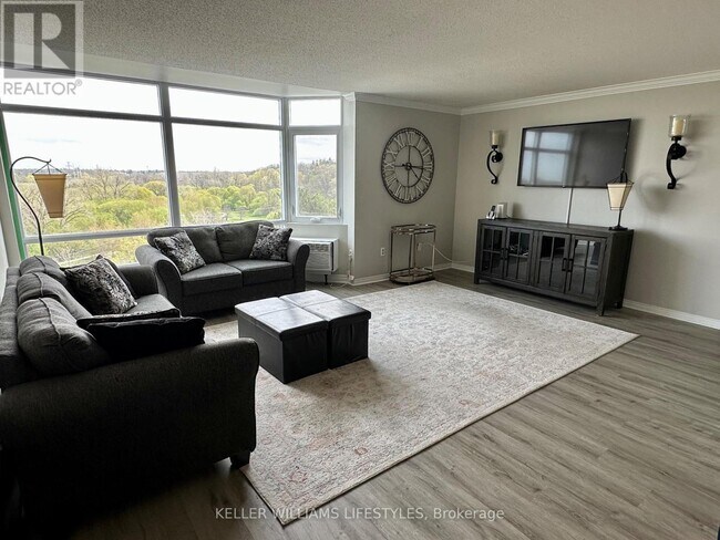 45-745 Pond Mills Rd in London, ON - Building Photo - Building Photo