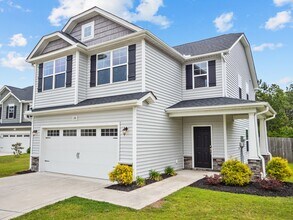 220 Salty Dog Ln in Sneads Ferry, NC - Building Photo - Building Photo
