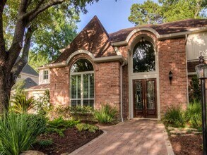 811 Herdsman Dr in Houston, TX - Building Photo - Building Photo
