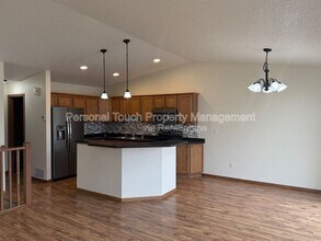 2480 5th St W in West Fargo, ND - Building Photo - Building Photo