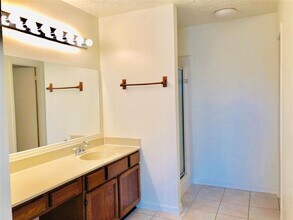 2803 Fir Crest Ct in Stafford, TX - Building Photo - Building Photo