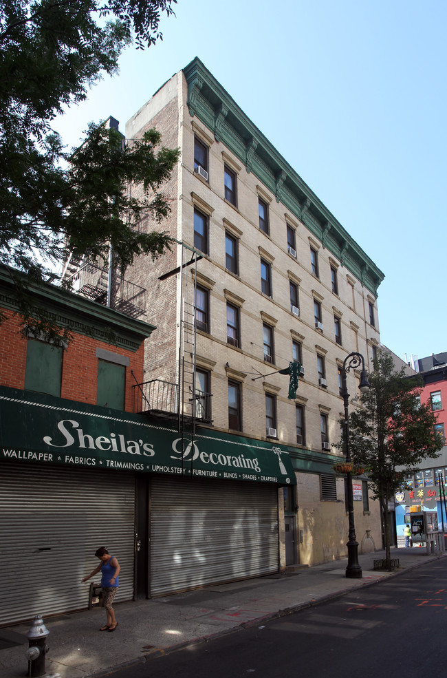 66-68 Orchard St in New York, NY - Foto de edificio - Building Photo