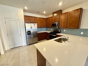 3733 Scafati Ave in Henderson, NV - Building Photo - Building Photo