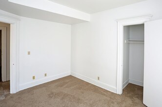 Johnson Legacy Apartments in Milwaukee, WI - Building Photo - Interior Photo