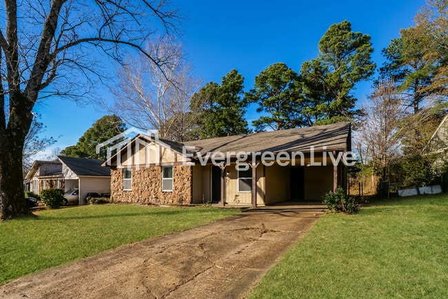 3072 Morning View Dr in Memphis, TN - Building Photo - Building Photo