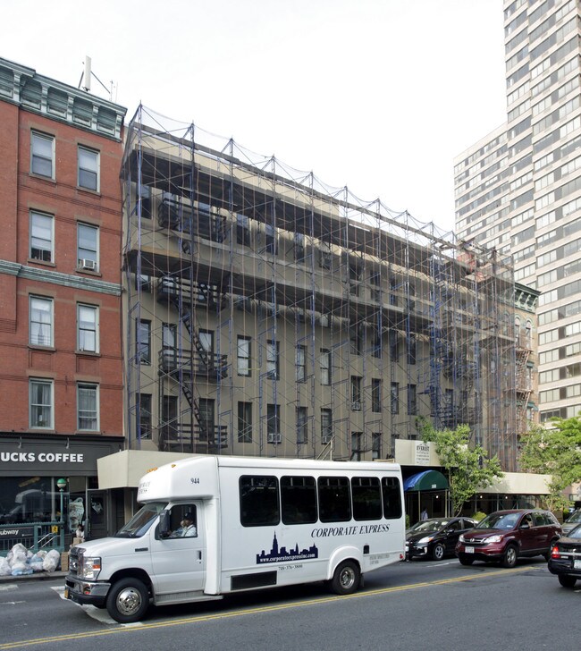 153-159 E 96th St in New York, NY - Building Photo - Building Photo