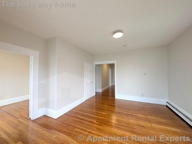 26-28 Ripley St Unit #2 in Malden, MA - Building Photo - Building Photo