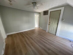 52 Chestnut Ave in Rutland, VT - Building Photo - Building Photo