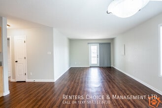 750-750 Heritage Blvd W in Lethbridge, AB - Building Photo - Building Photo