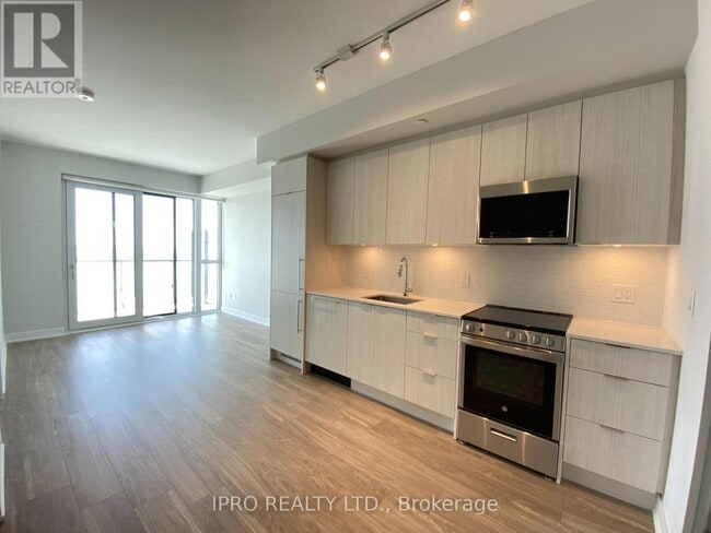 property at 430-4430 Square One Dr