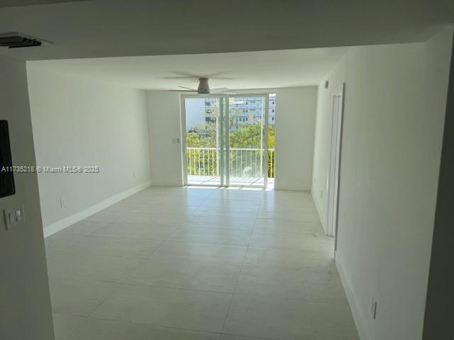 2930 Point E Dr in Aventura, FL - Building Photo - Building Photo