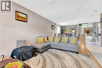 39 Marilyn Ct in Hamilton, ON - Building Photo - Building Photo