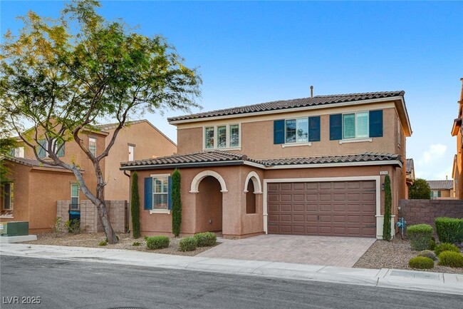 property at 3036 Pavilio Dr