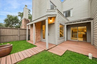 1615 Prairie Mark Ln in Houston, TX - Building Photo