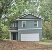 595 Vaughn Rd in Athens, GA - Building Photo