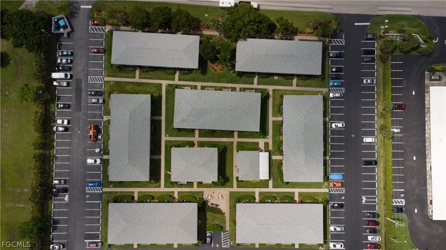 property at 3324 N Key Dr