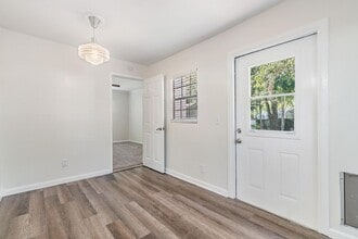 119 W Minnehaha St in Tampa, FL - Building Photo - Building Photo