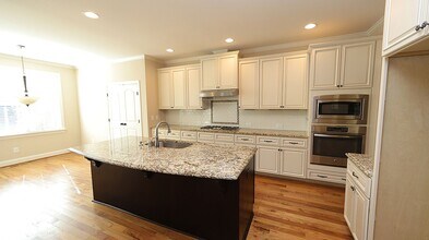 7436 Pomona Ave in Rolesville, NC - Building Photo - Building Photo