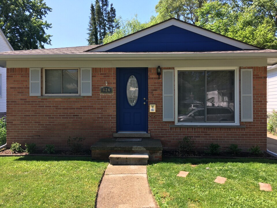 624 Frederick St in Royal Oak, MI - Building Photo