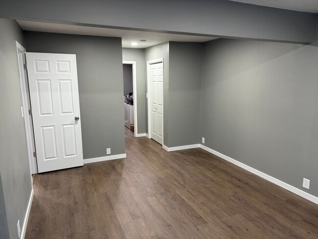 2517 N Waldron St in Hutchinson, KS - Building Photo - Building Photo