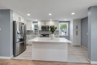 47 Ekings Ave in Hawthorne, NJ - Building Photo - Building Photo