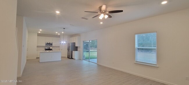 8174 Horsebit Cir in Jacksonville, FL - Building Photo - Building Photo