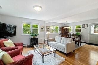 45 Magoun St in Cambridge, MA - Building Photo - Building Photo
