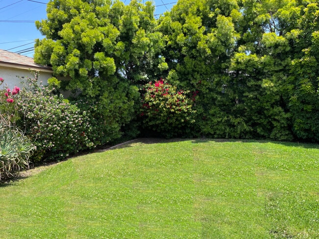 15242 S Wilkie Ave in Gardena, CA - Building Photo - Building Photo