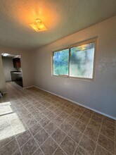 1005 Prescott Ln in Springfield, OR - Building Photo - Building Photo