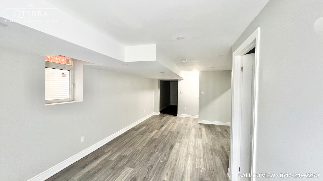 69 Robert Parkinson Dr in Brampton, ON - Building Photo