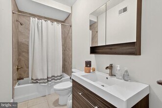 946 N 2nd St in Philadelphia, PA - Building Photo - Building Photo