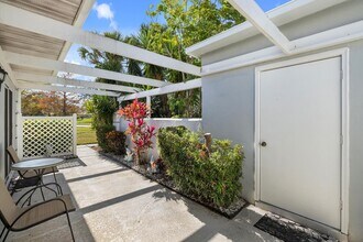 276 Cerromar Way S in Venice, FL - Building Photo - Building Photo