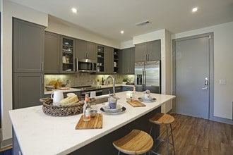The Braden on Fifth in Fort Worth, TX - Building Photo - Interior Photo