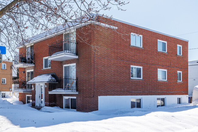 2190 Vallières Rue
