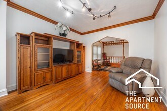 2305 N Melvina Ave in Chicago, IL - Building Photo - Building Photo