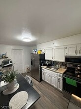 85 Mt Pleasant Ave in Woodland Park, NJ - Building Photo - Building Photo