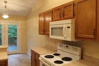 713B Tall Oaks Dr, Unit B in St. Clair, MO - Foto de edificio - Building Photo