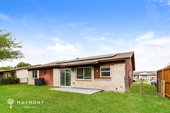 1420 Palisades Dr in Lewisville, TX - Foto de edificio - Building Photo