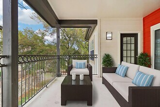 Toscana at Sonterra in San Antonio, TX - Foto de edificio - Building Photo