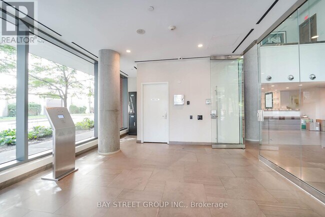 75-2275 St Nicholas St in Toronto, ON - Building Photo - Building Photo