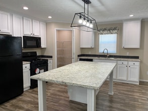1237 Liberty Ct in Mt. Pleasant, MI - Building Photo - Building Photo