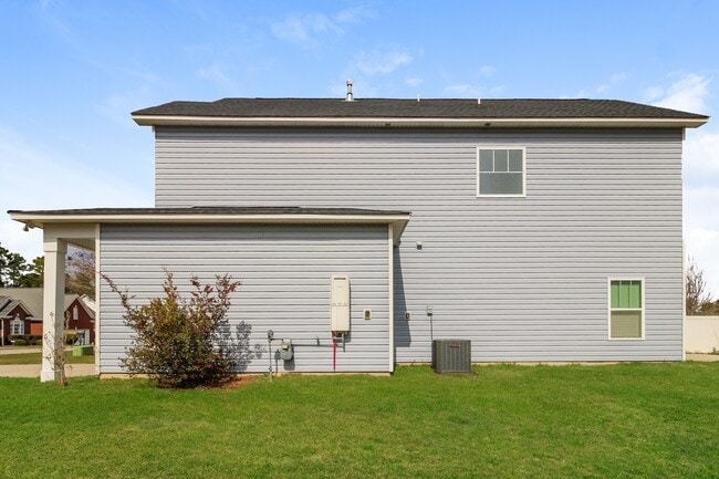 30 Paces Run, Unit 02 in Lugoff, SC - Foto de edificio - Building Photo