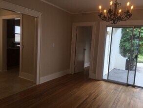 559 B Ave in Coronado, CA - Building Photo - Building Photo