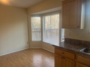 545 Harvard Dr NW in Lilburn, GA - Building Photo - Building Photo
