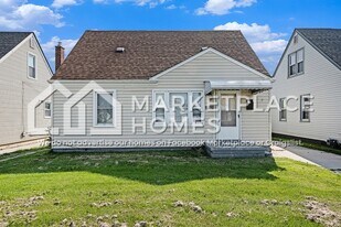 24850 Wilmot Ave in Eastpointe, MI - Building Photo