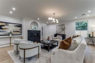 11207 Dwarfs Cir in Dallas, TX - Building Photo - Building Photo